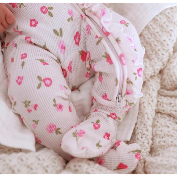 Caden Lane Bamboo Waffle Zipper Ruffle Footie (Bundle of 2) - Picture 9 of 13